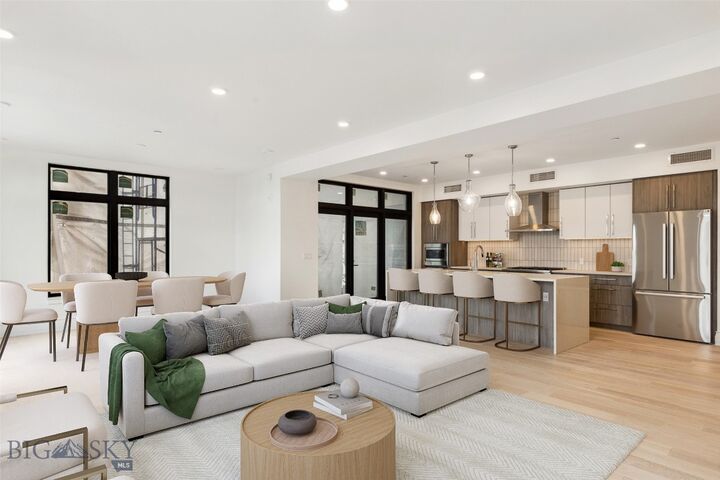 Property Photo: 315 N Tracy Avenue 404 MT 59715