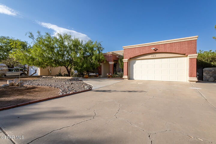 Property Photo: 633 Rosinante Road TX 79922
