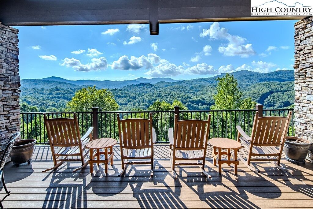 Property Photo:  135 Snow Fox Lane  NC 28604 