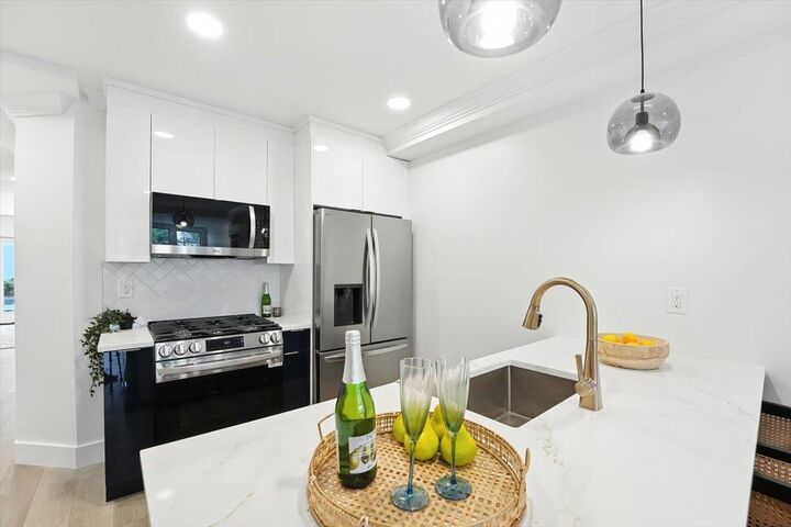 Property Photo: 184 Central Ave 1 NJ 07307
