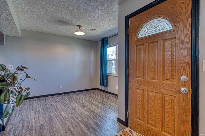 Property Photo: 930 Judson Street IN 47713
