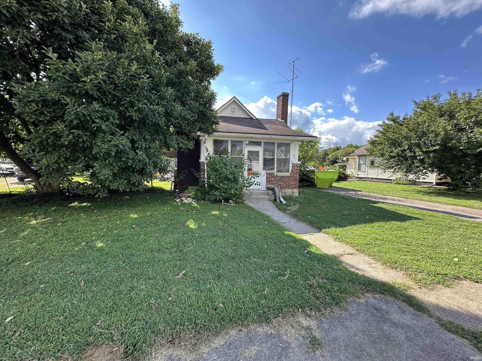 Property Photo:  8 S Jefferson Street  IN 47471 