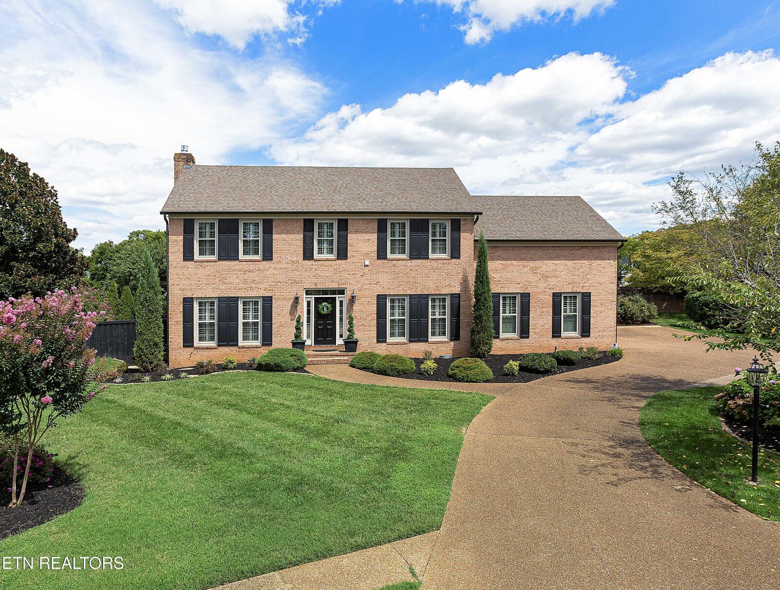 Property Photo:  204 Hampton Court  TN 37922 