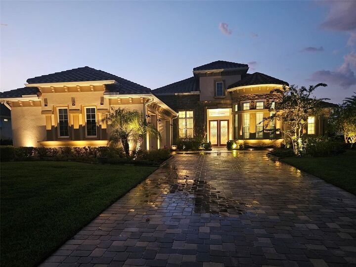 Property Photo: 13915 Carryback Drive FL 33525