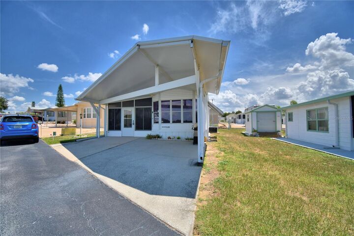 Property Photo: 251 Patterson Road G7 FL 33844