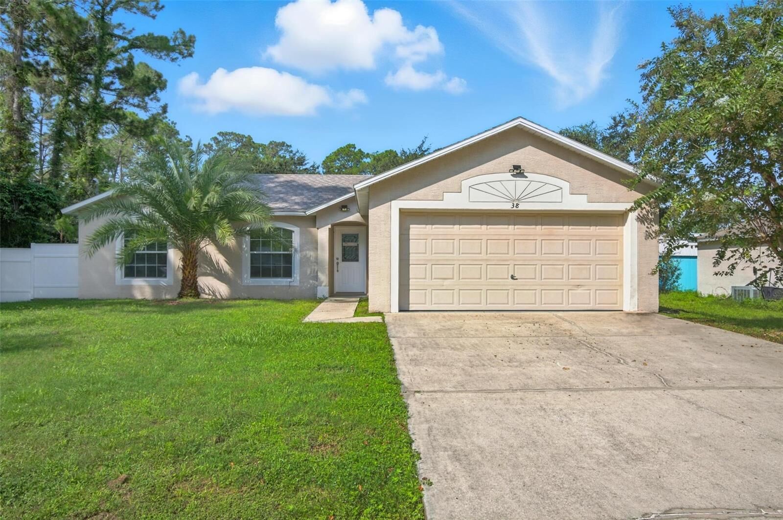 Property Photo: 38 Peninsula Lane FL 32164