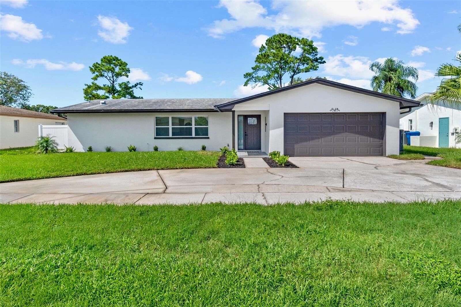 Property Photo: 2128 Sandpiper Drive FL 33764