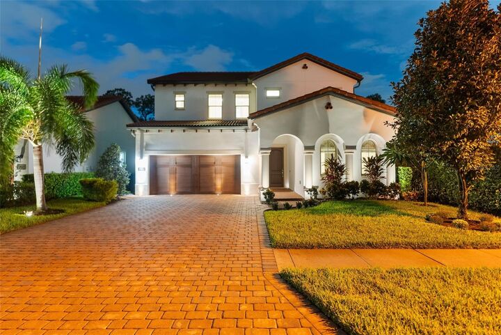 Property Photo: 10414 Royal Cypress Way FL 32836