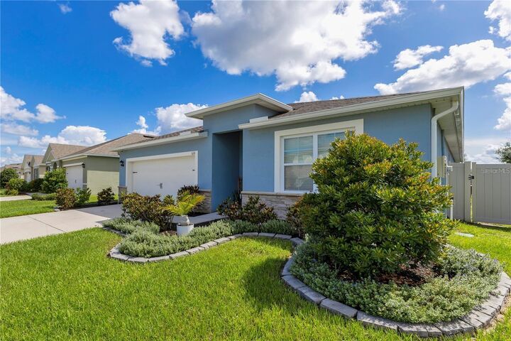 Property Photo:  633 Greymount Street  FL 33837 