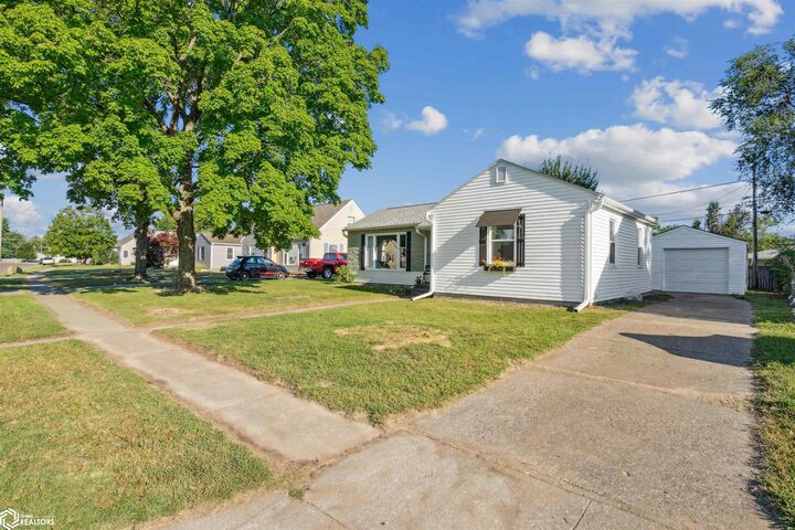 Property Photo: 45 Richards Drive IA 52627