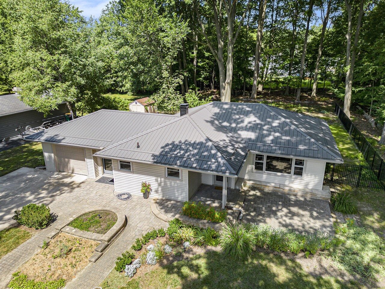 Property Photo:  30832 Rockdale Avenue  MI 48336-3351 