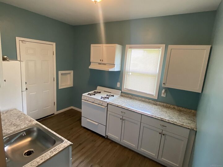 Property Photo:  5437 Field Street  MI 48213 