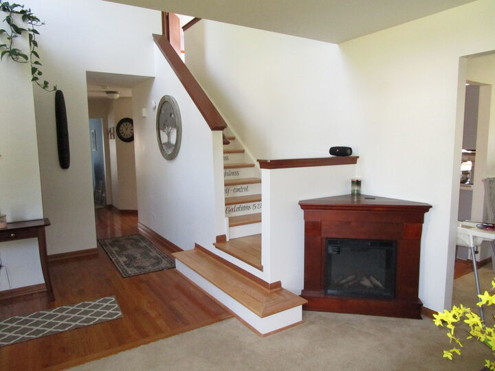 Property Photo: 1420 Marigold Lane IL 60447