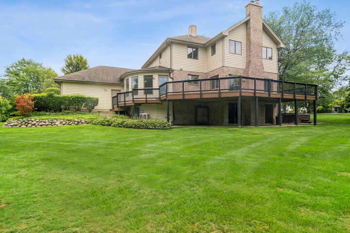 Property Photo: 2223 Shetland Road IL 60010