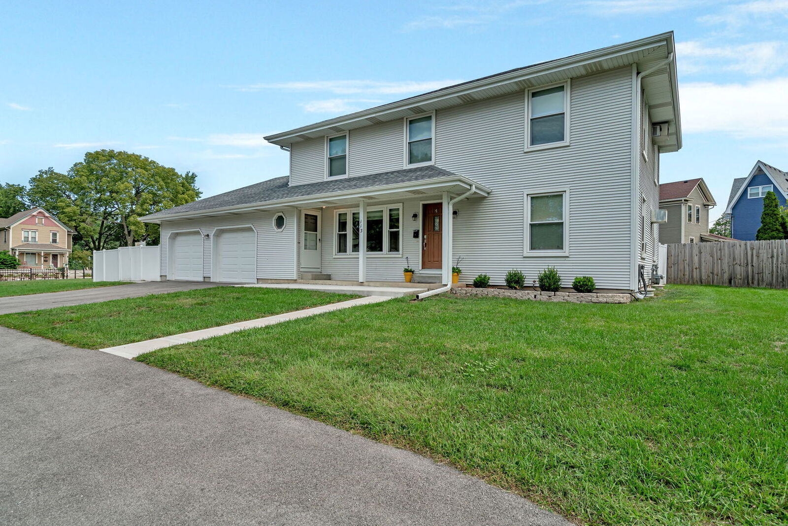 Property Photo:  113 S Washington Street  IL 60481 
