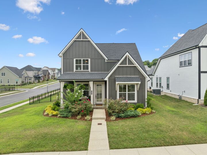 Property Photo: 131 Willow Bend Dr TN 37075