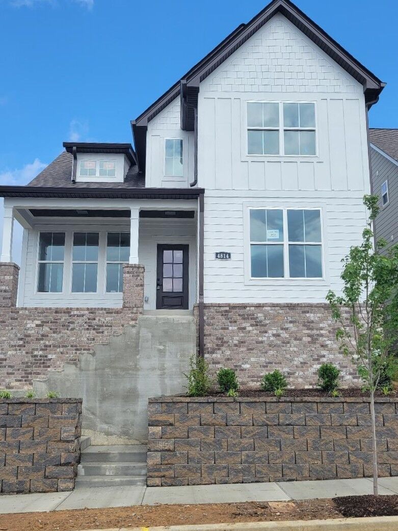 Property Photo:  4814 Kintore Dr  TN 37135 
