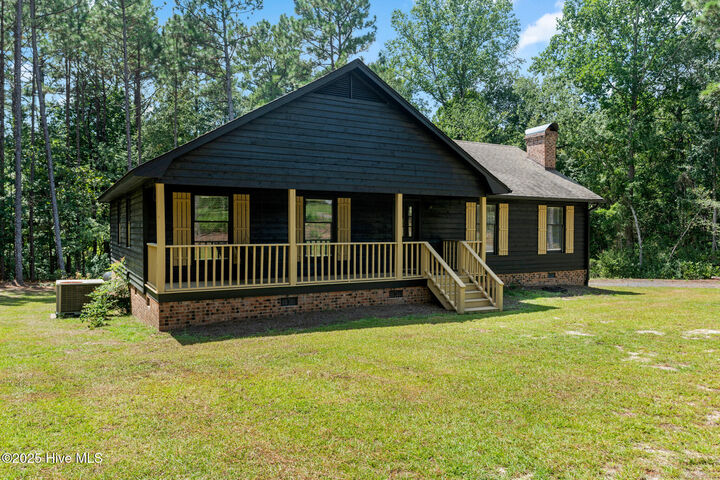 Property Photo:  160 Ev Hogan Drive  NC 28379 
