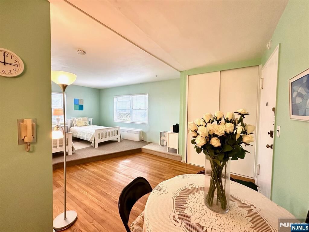 Property Photo:  410 Park Place 5J  NJ 07024 