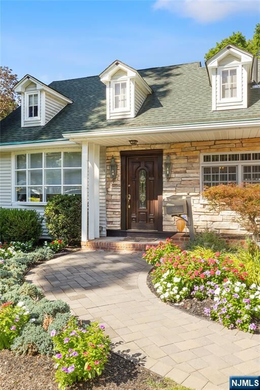 Property Photo: 195 Everdell Avenue NJ 07642