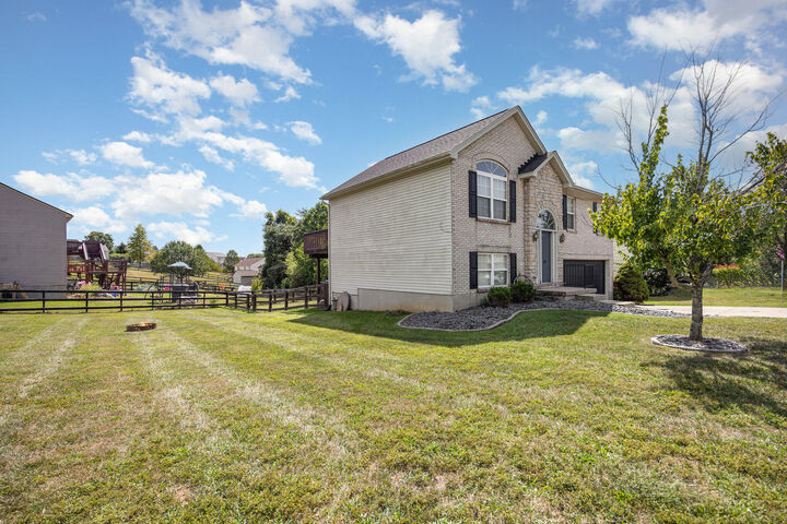 Property Photo: 611 Berlander Drive KY 41051