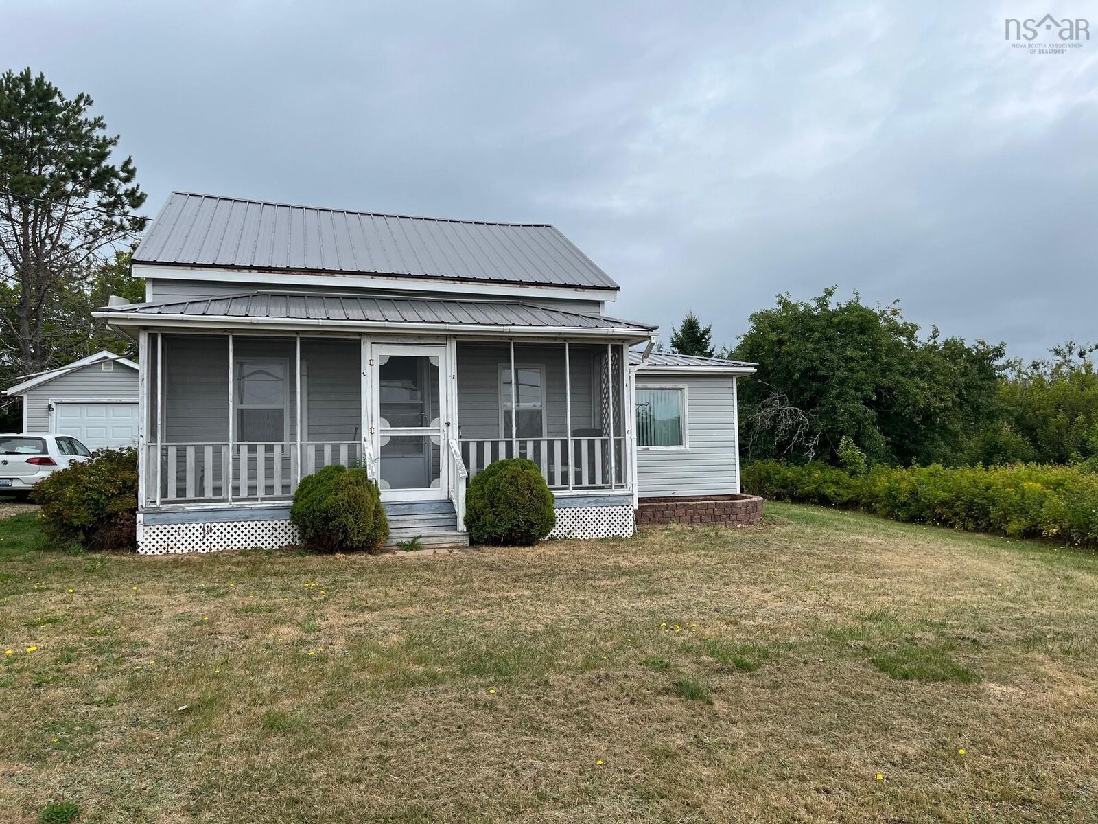 Property Photo: 607 Highway 2 NS B0M 1N0