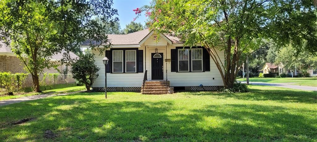 Property Photo: 902 Anniston Avenue LA 71105