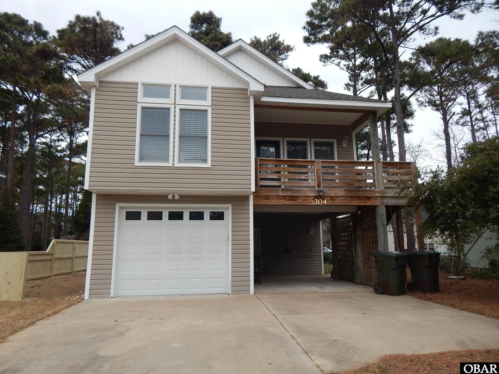 Property Photo: 304 W Albemarle Drive NC 27959