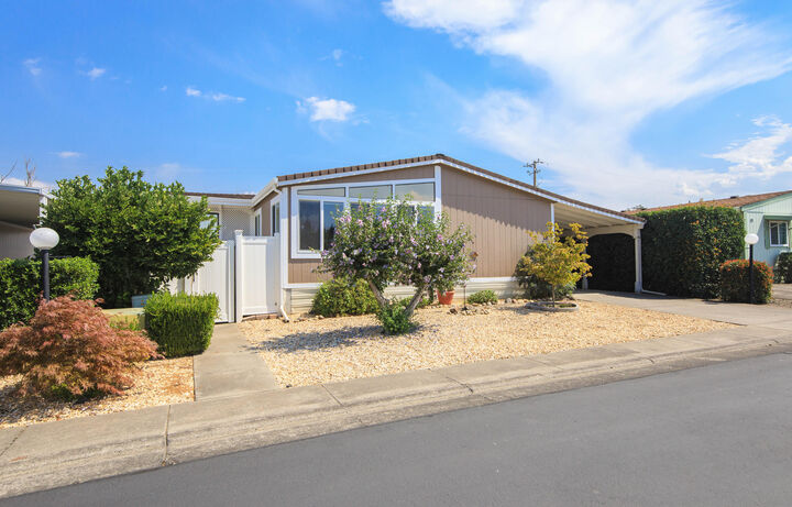 Property Photo: 4729 S Pacific Highway 14 OR 97535