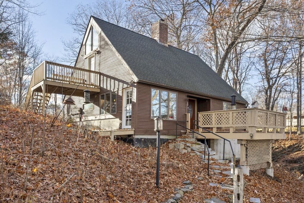 Property Photo:  871 Pleasant St  MA 01453 