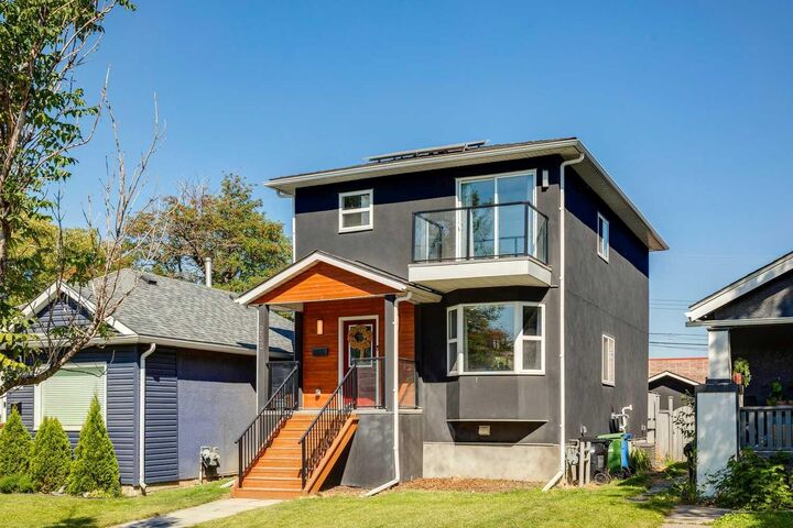 Property Photo: 232 15 Avenue NW AB T2M 0G8