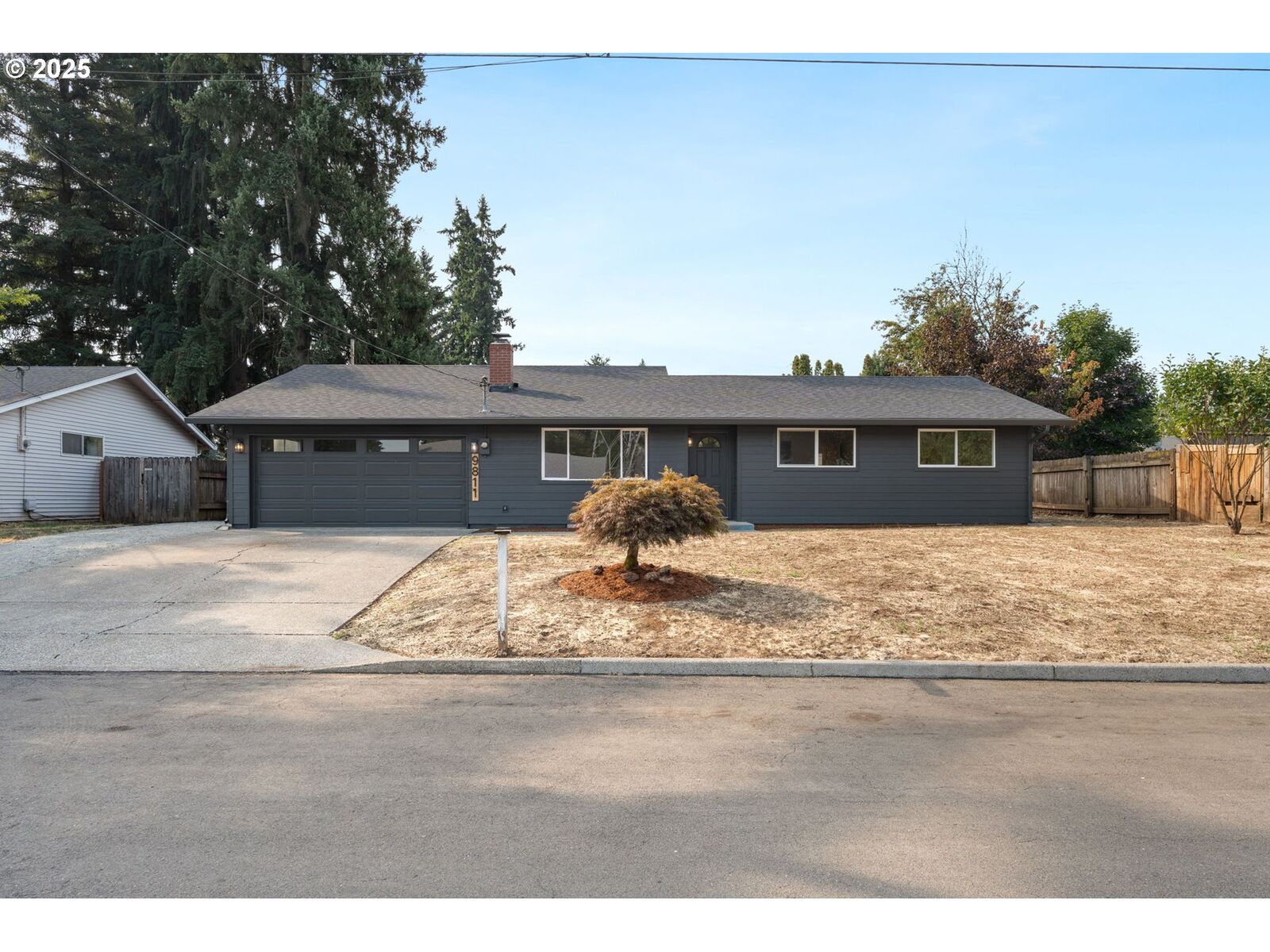 Property Photo: 9811 NE 65th St WA 98662