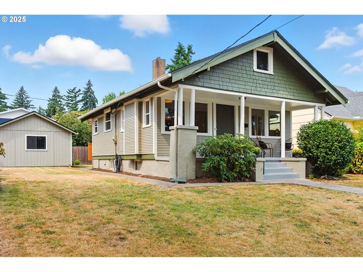Property Photo: 6223 NE 24th Ave OR 97211