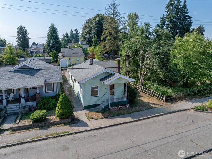 Property Photo:  1515  5th Street  WA 98337