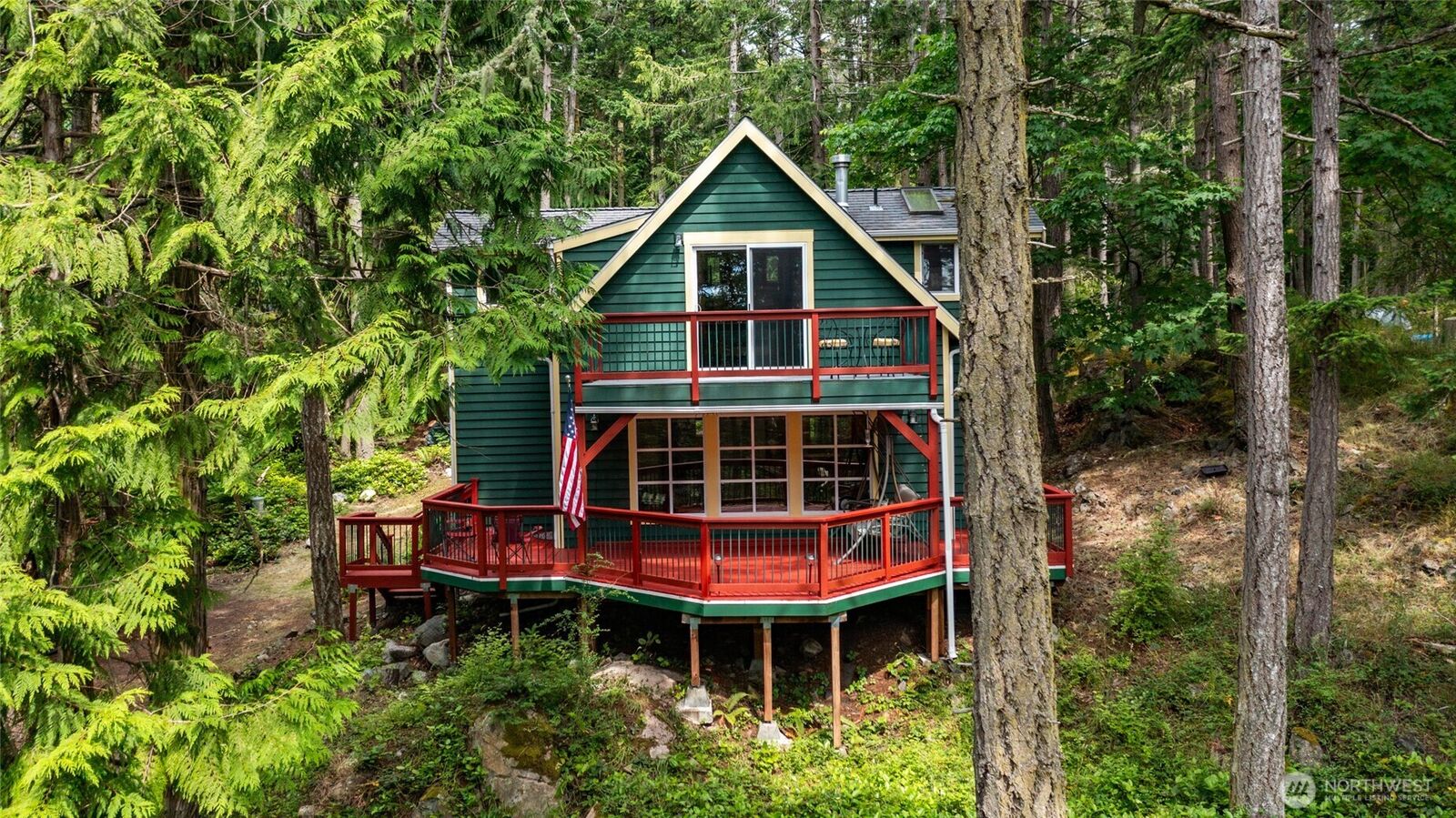 Property Photo: 1026 Chinook Way WA 98221