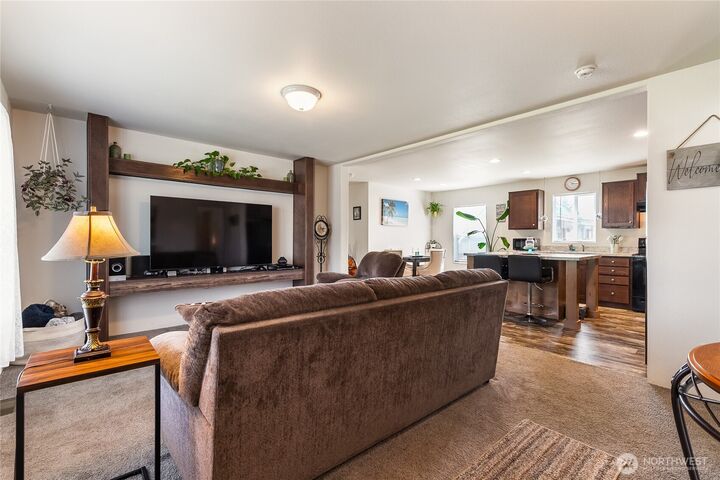 Property Photo:  5565  Hillvue Road  WA 98230 