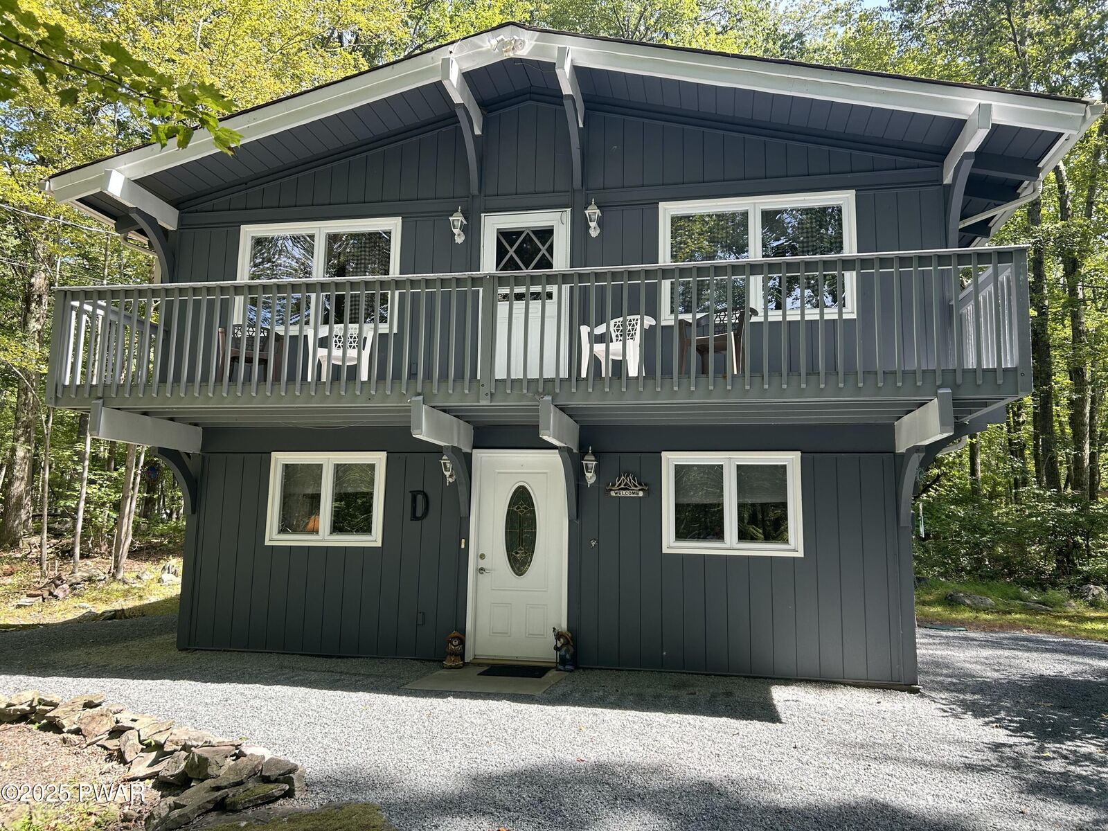 Property Photo: 805 Forest Place PA 18428