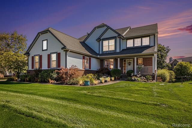 Property Photo: 2032 Dover Drive MI 48393