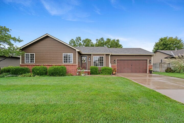 2213 S Parkridge St  Wichita KS 67209 photo