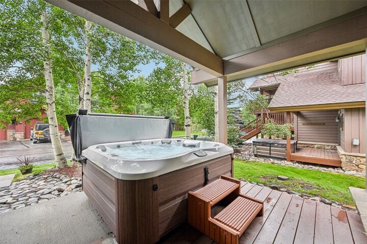 Property Photo: 48 Chestnut Lane 48 CO 80424
