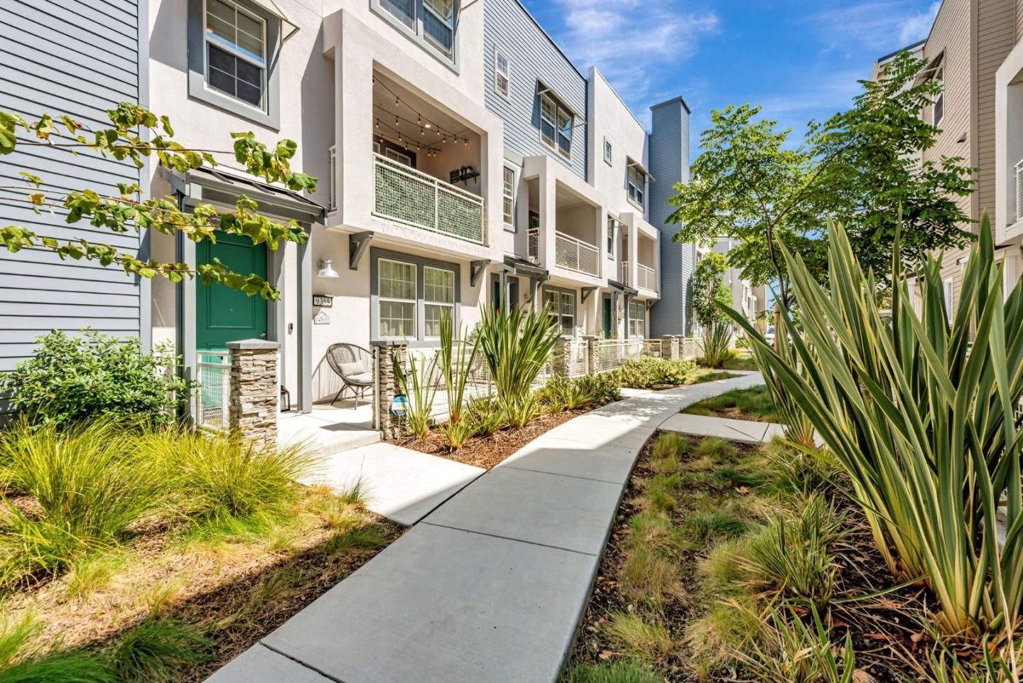 Property Photo: 9355 Ocean Park Way CA 94560