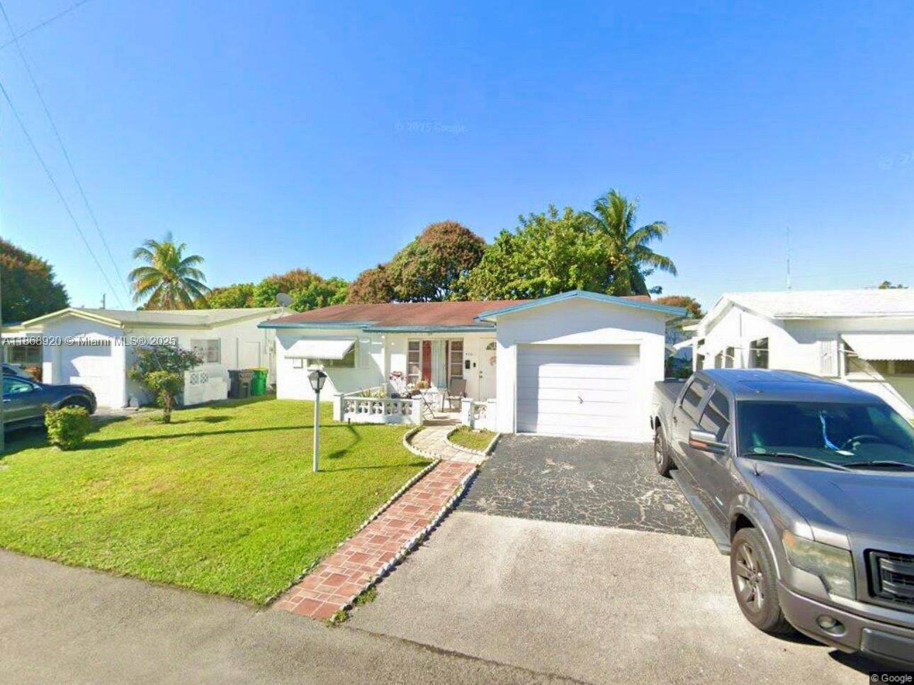 Property Photo: 4231 NW 49th Ave FL 33319
