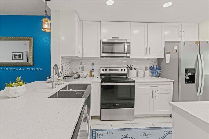 Property Photo: 230 SW 97th Ter 230 FL 33025