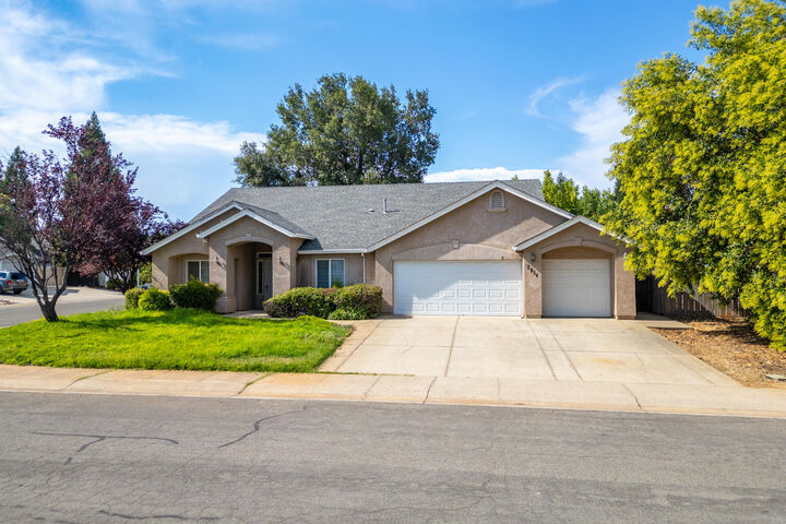 Property Photo: 2914 Henrys Fork Drive CA 96002