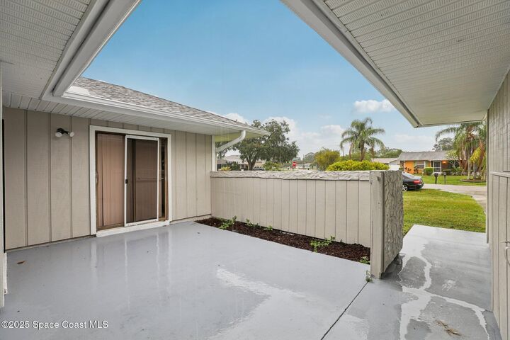 Property Photo:  2197 Paoli Drive NE  FL 32907 