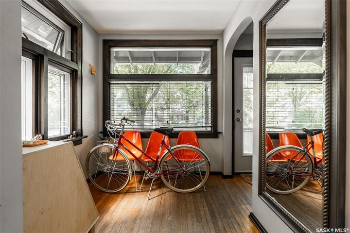 Property Photo: 705 Albert Avenue SK S7N 1G8