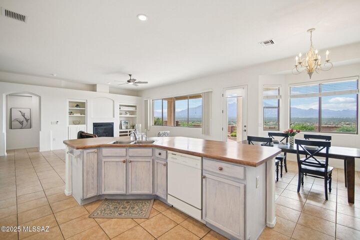 Property Photo: 1793 W Calle Casas Lindas AZ 85622