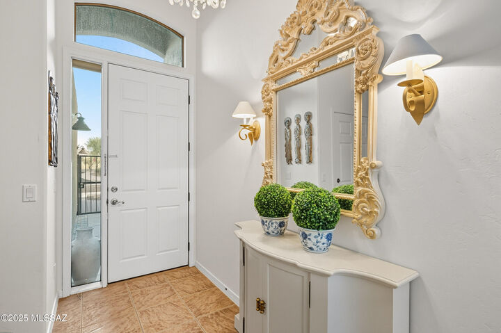 Property Photo:  8075 N Painted Feather Drive  AZ 85743 