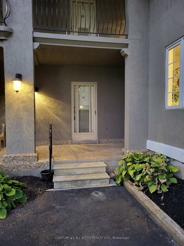 Property Photo: 60 Laguna Parkway 15 ON L0K 1B0