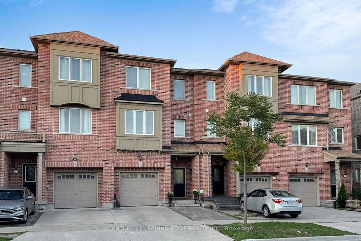 Photo de la propriété: 12 Pringdale Gardens Circle ON M1J 0B1